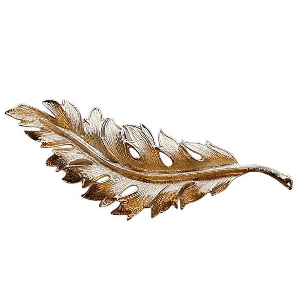 Vintage Coro Gold Leaf Brooch Pin Signed - Picture 1 of 6